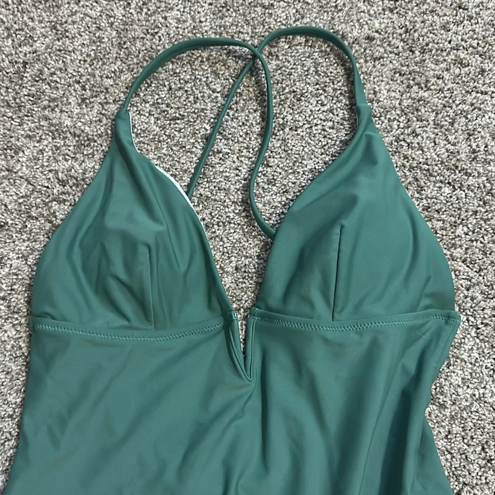 CUPSHE Women Swimsuit One Piece Bathing Suit Deep V Neck - Picture 3 of 10